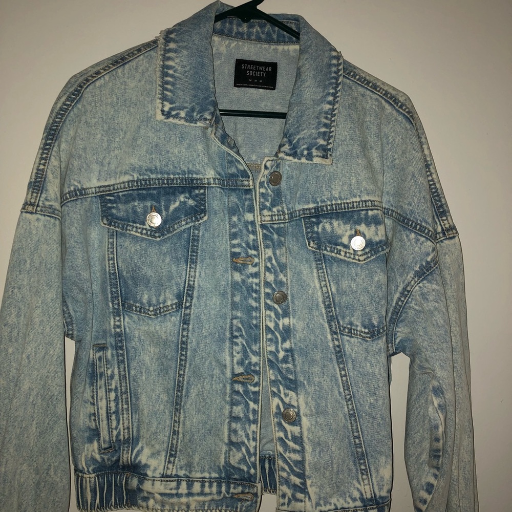 Blue Denim Jeans Jacket 💙🤍🌼🌸
